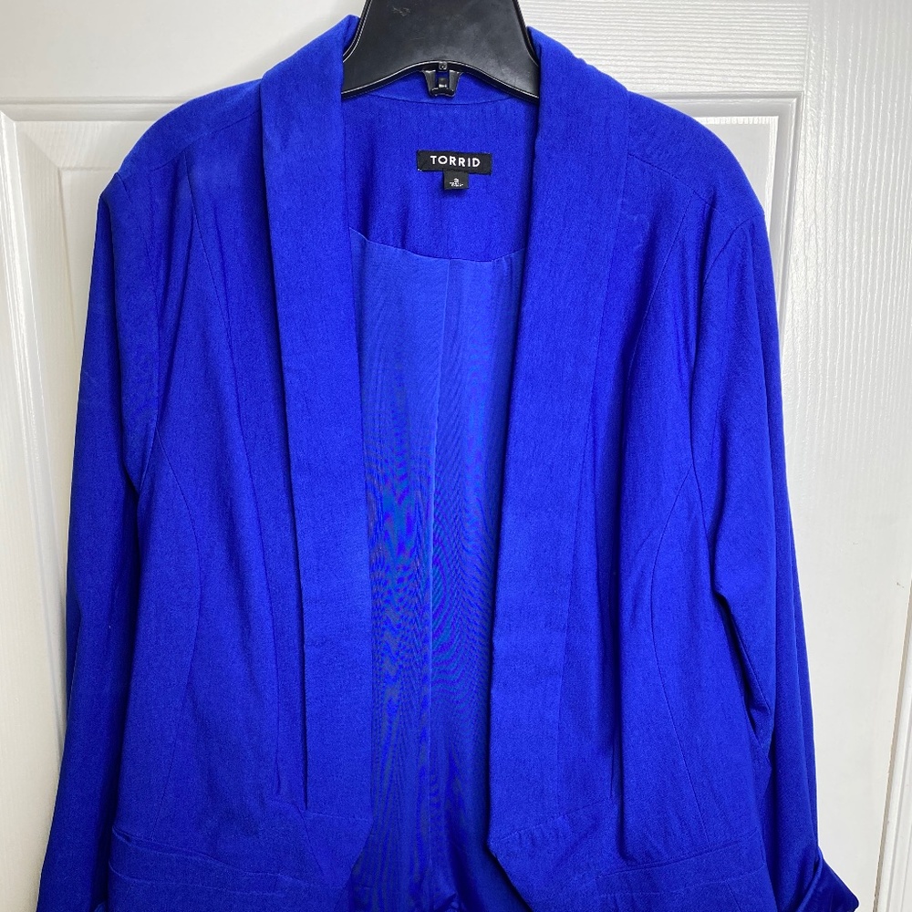 TORRID ELECTRIC BLUE BLAZER